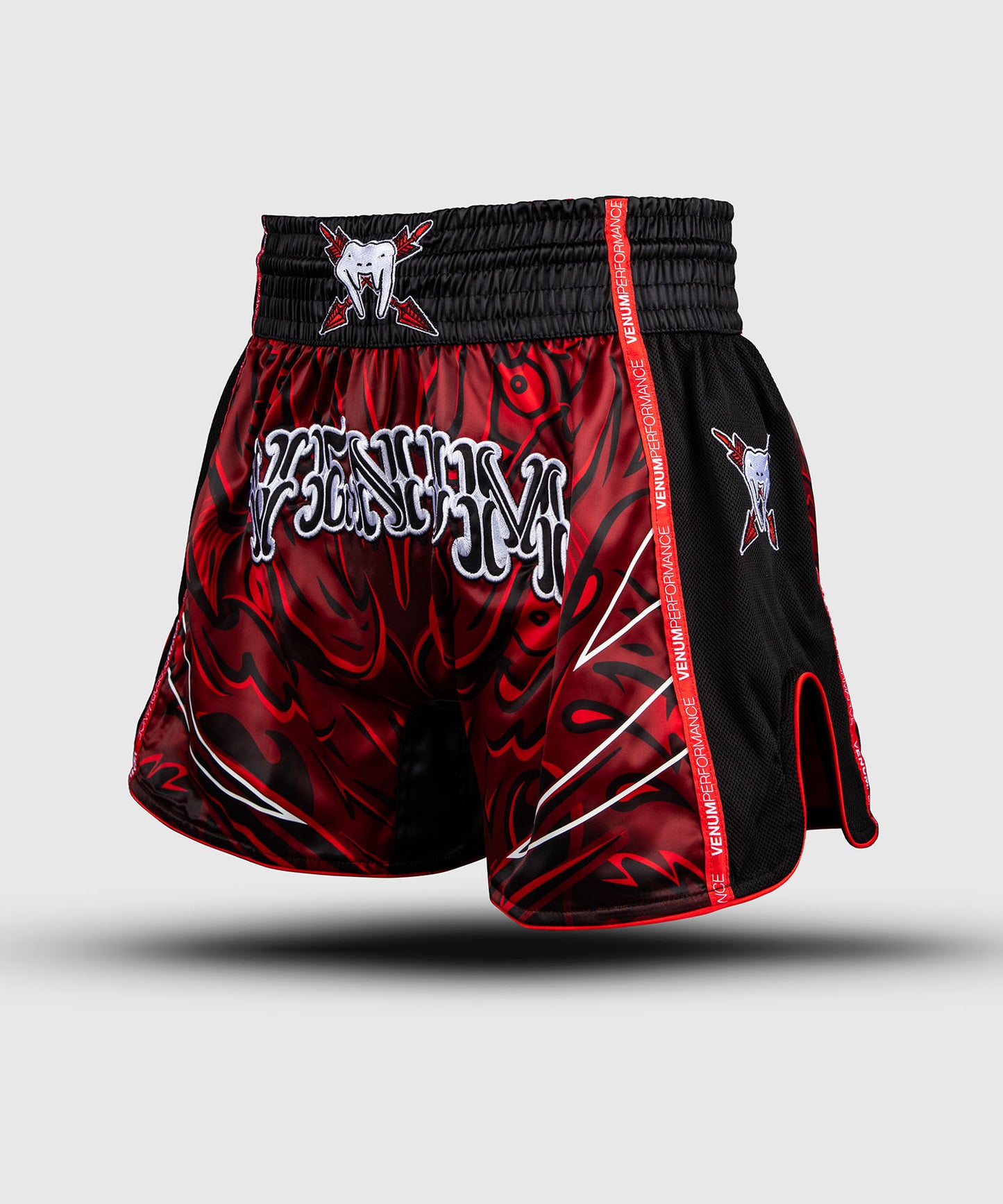 Venum Wolf Atak Pantaloncini Muay Thaï – Nero/Rosso