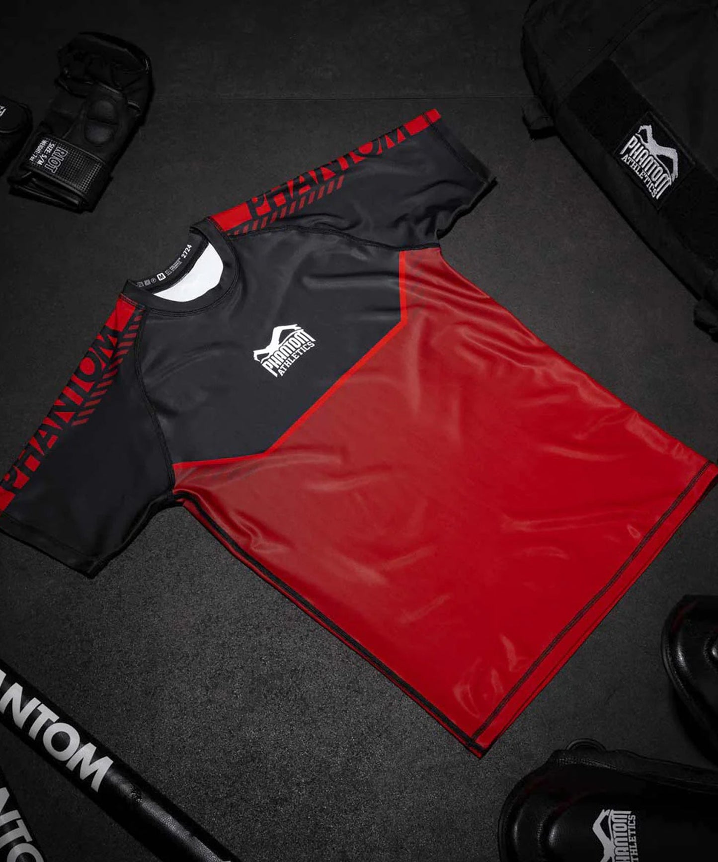 Phantom Athletics Evo Apex Rashguard - Negro/Rojo
