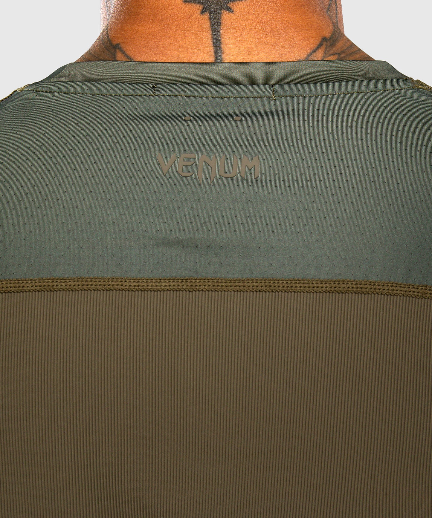 T-shirt Dry Tech Venum Stealth – Kaki/Vert Foncé