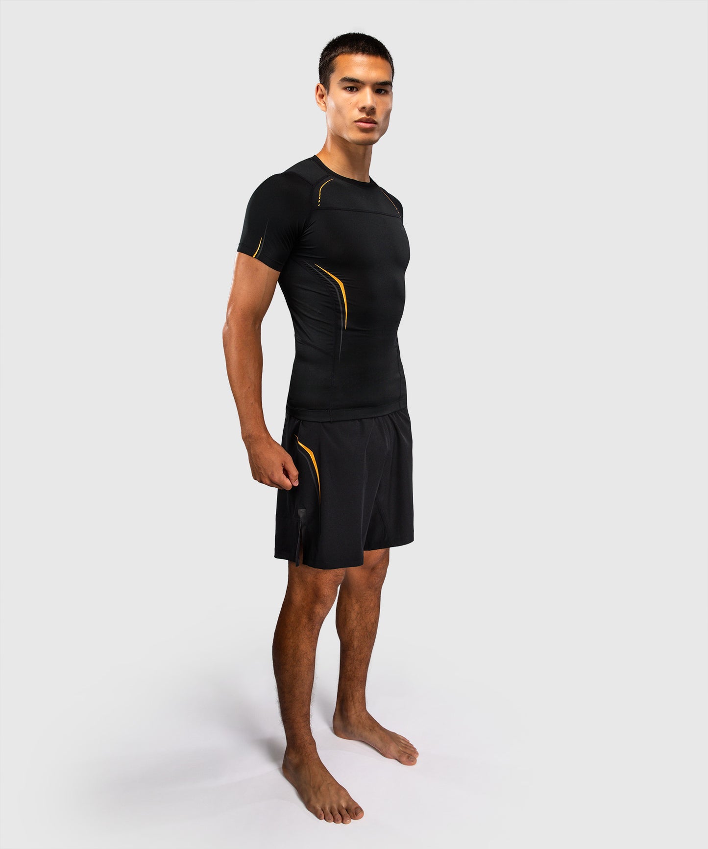 Venum G-Core Rashguard a Maniche Corte - Nero/Oro