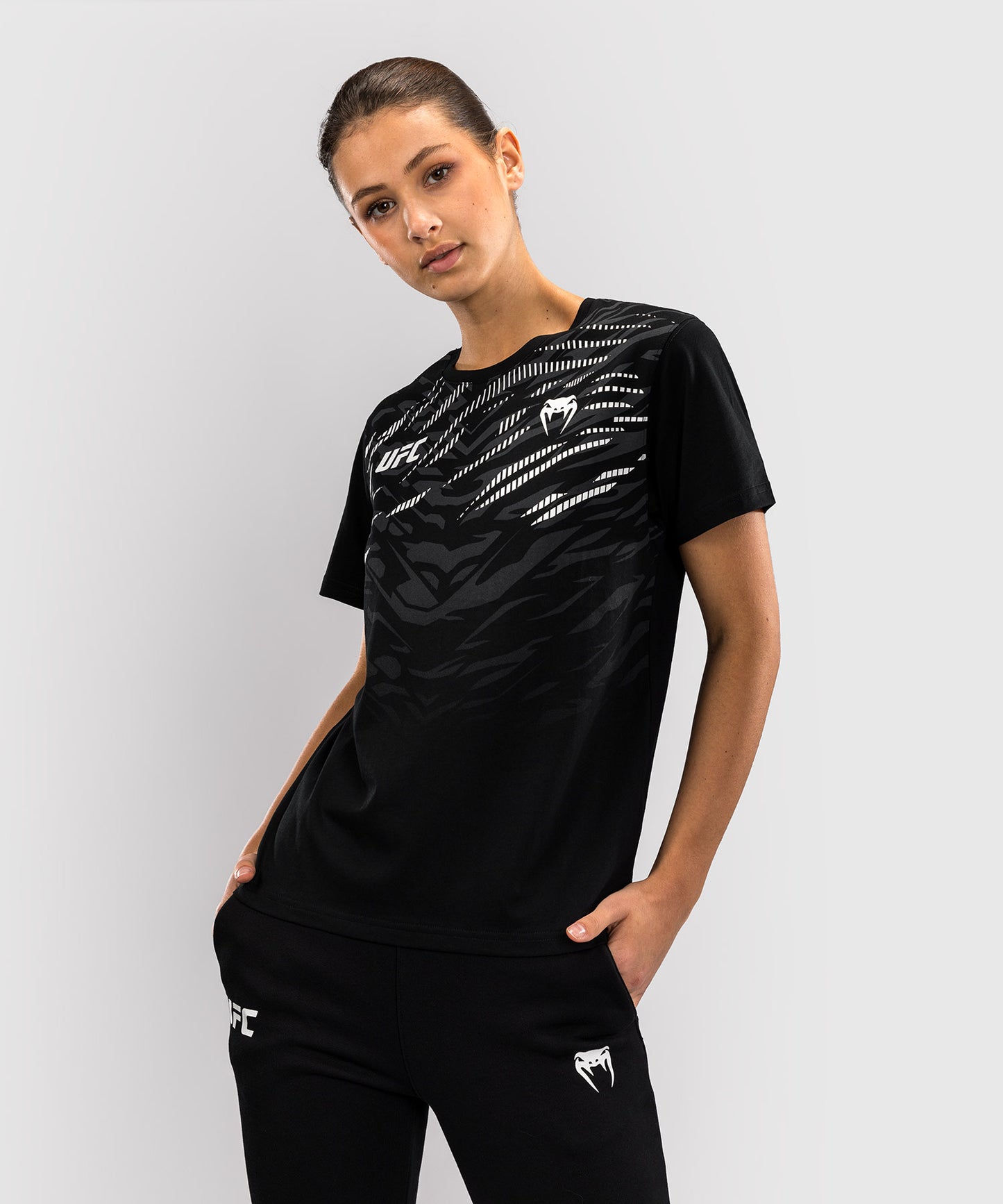 UFC Fusion by Venum Replica Damen Kurzarm T-Shirt - Schwarz