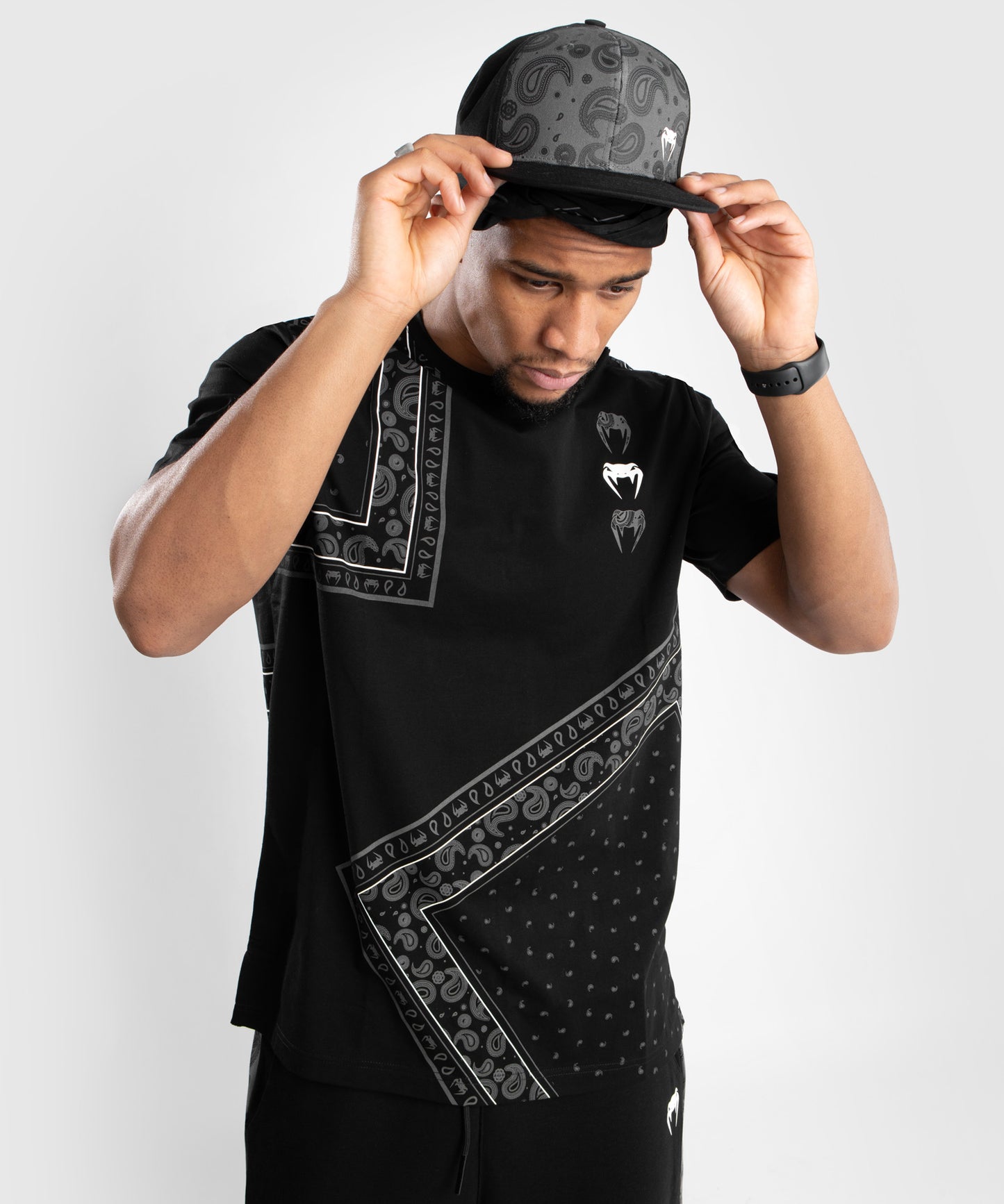 Gorra Venum Cali 34 - Negro