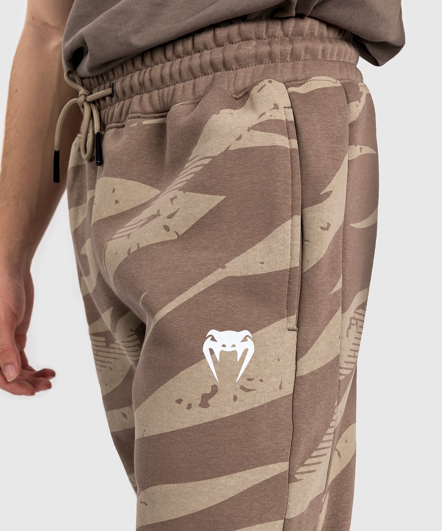 UFC Adrenaline by Venum Fight Week Herrenhose - Desert Camo