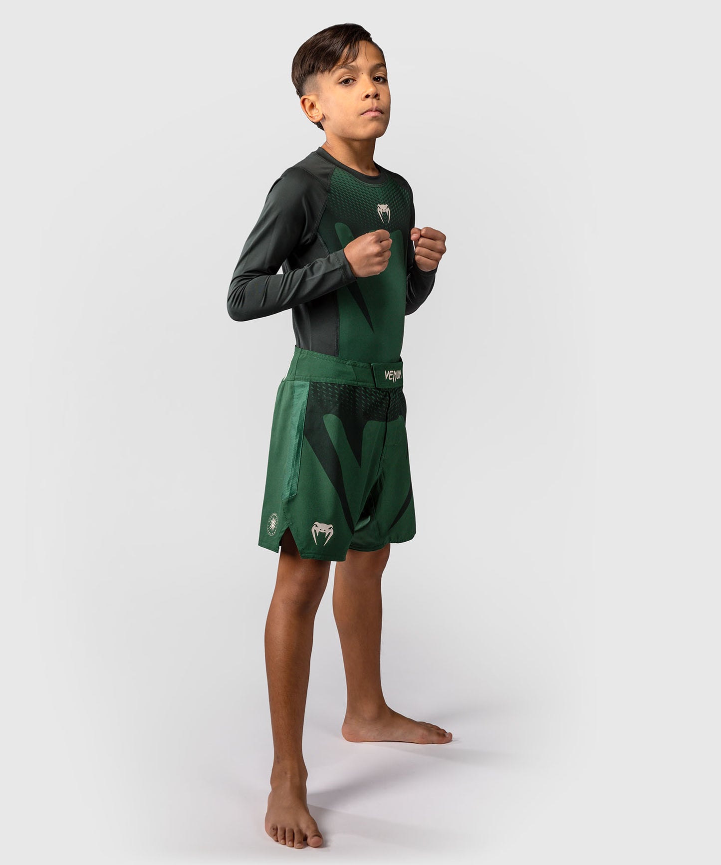 Venum Attack Fightshorts Niños - Verde Bosque/ Blanco Roto