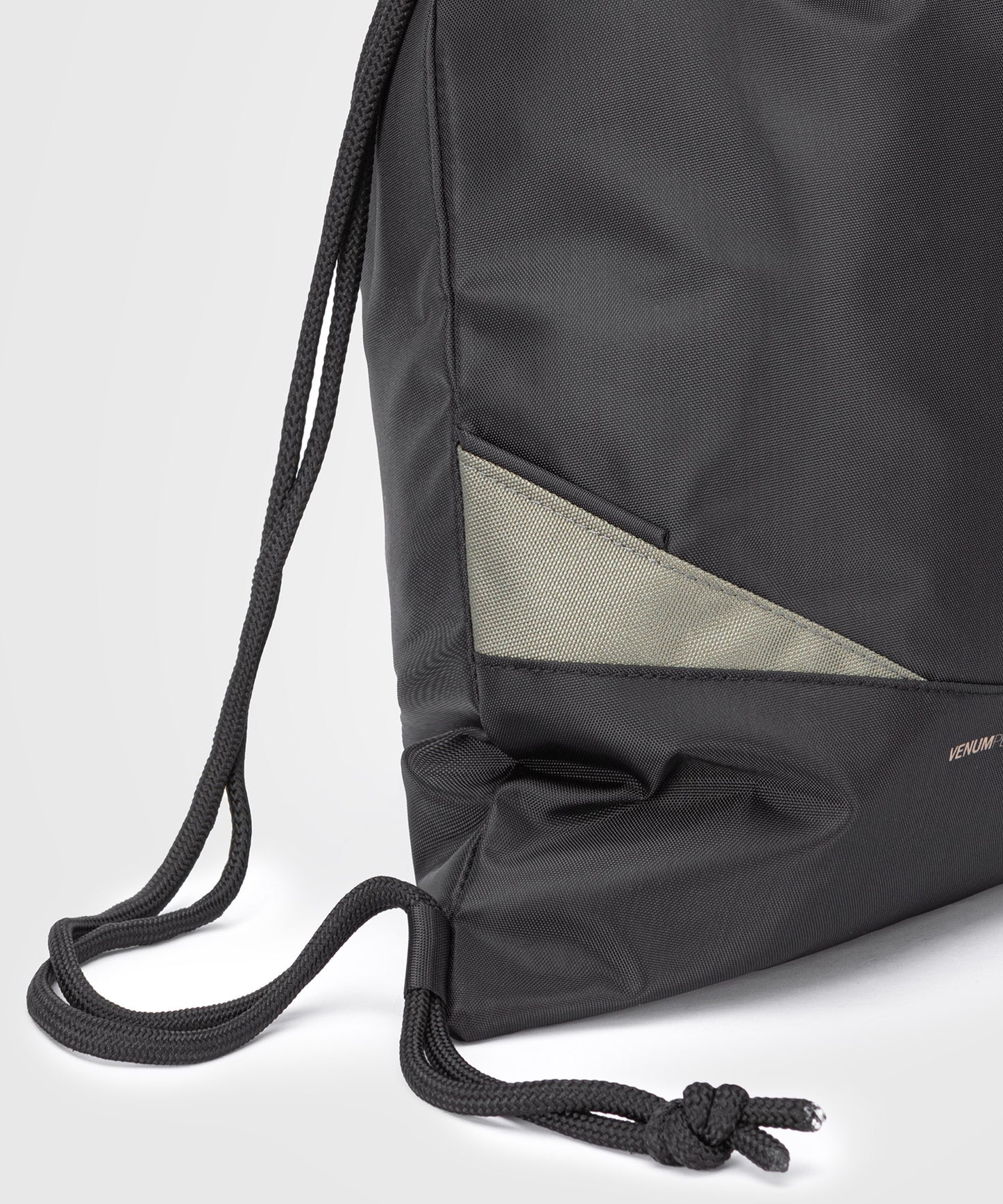 Sac de Sport Venum Evo 2 (15-20L) – Noir/Kaki