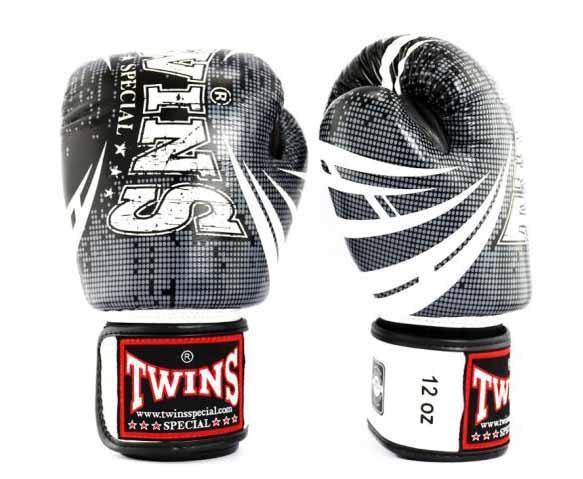 Twins Fantasy Boxing Gloves - Black/White