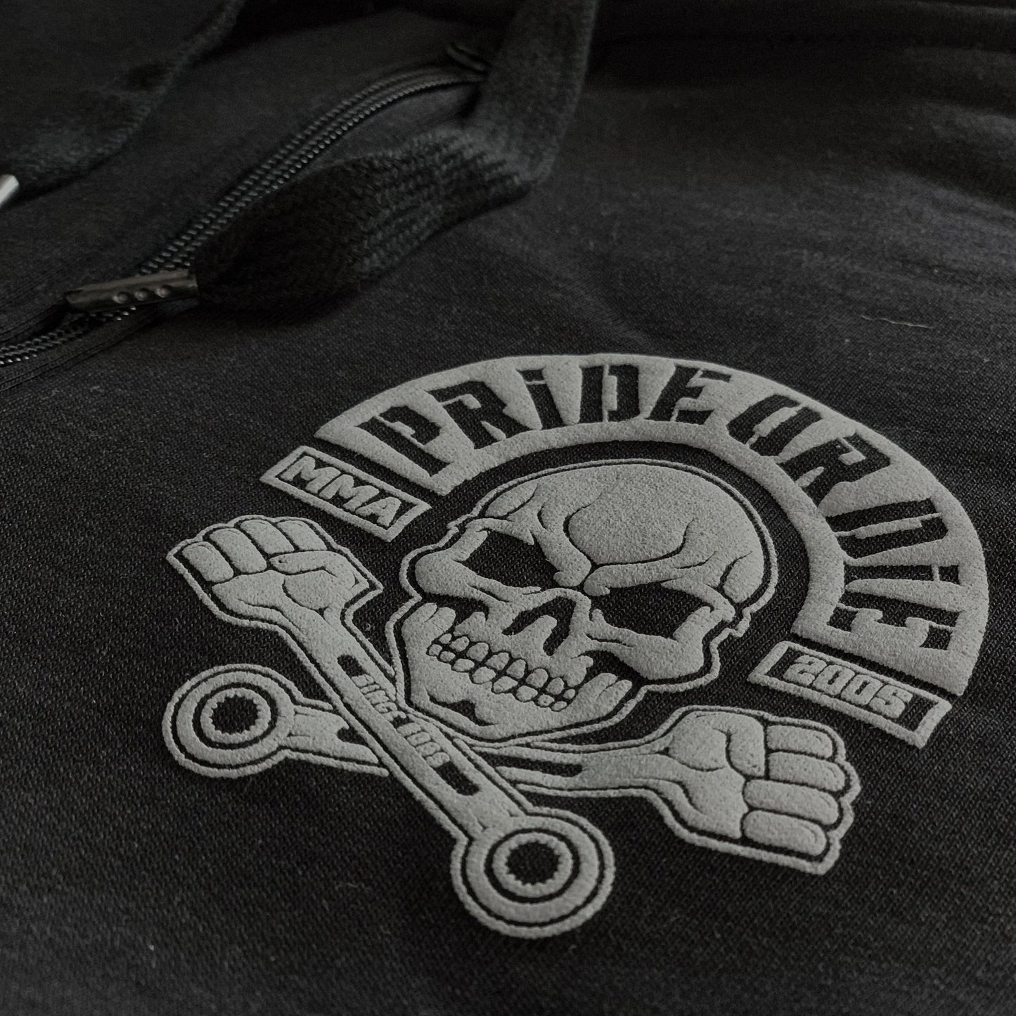 Pride Or Die Busted Knuckles Sweatshirt - Schwarz