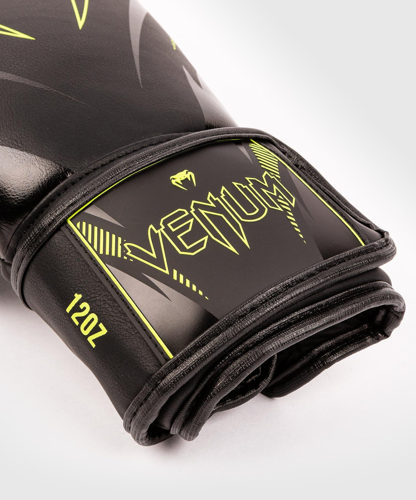 Venum Impact Boxhandschuhe - Schwarz/Fluo Gelb