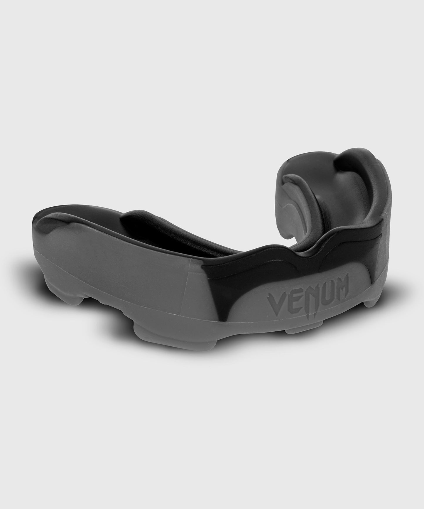 Venum Predator Mundschutz