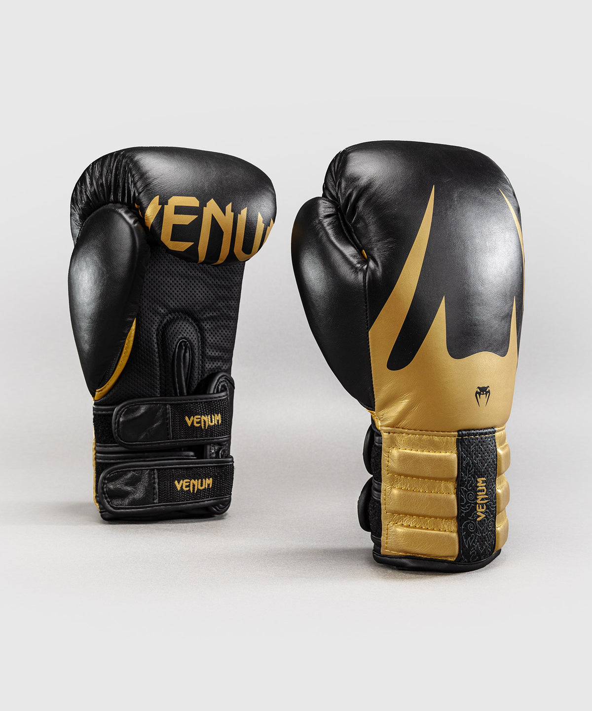 Gants de Boxe Venum Reverso – Noir/Or