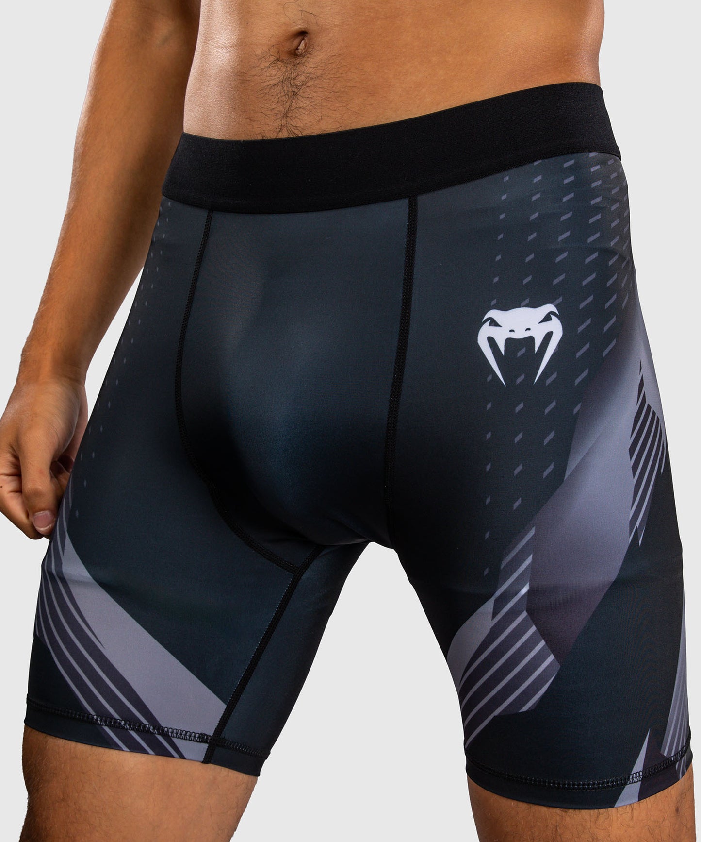 Venum No-Gi 6.0 Pantalón Corto de Compresión - Negro/Blanco