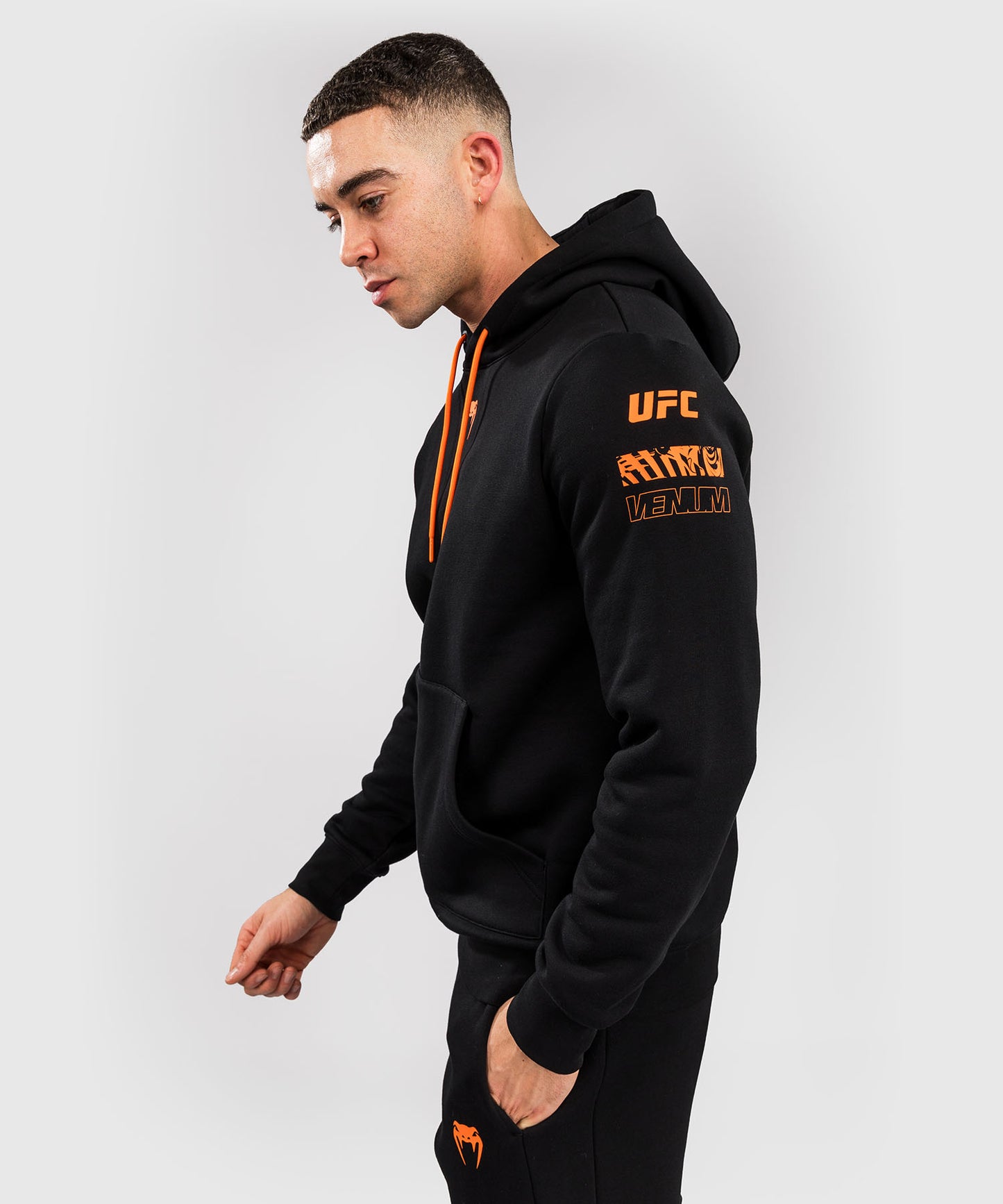 UFC Zenith by Venum Authentic Fight Week Pullover Hoodie Herren - Schwarz