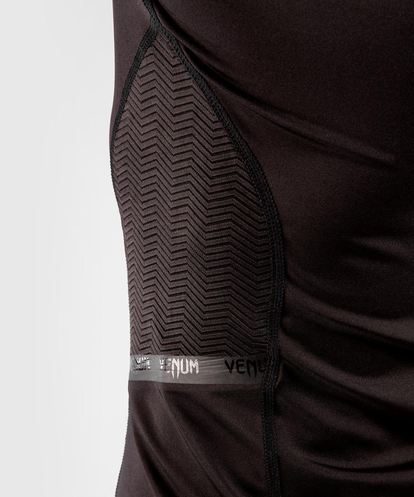 Venum G-fit Dry-Tech T-Shirt – Schwarz / Schwarz